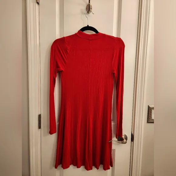 Express Cut Out Party Dress - Picture 2 of 4